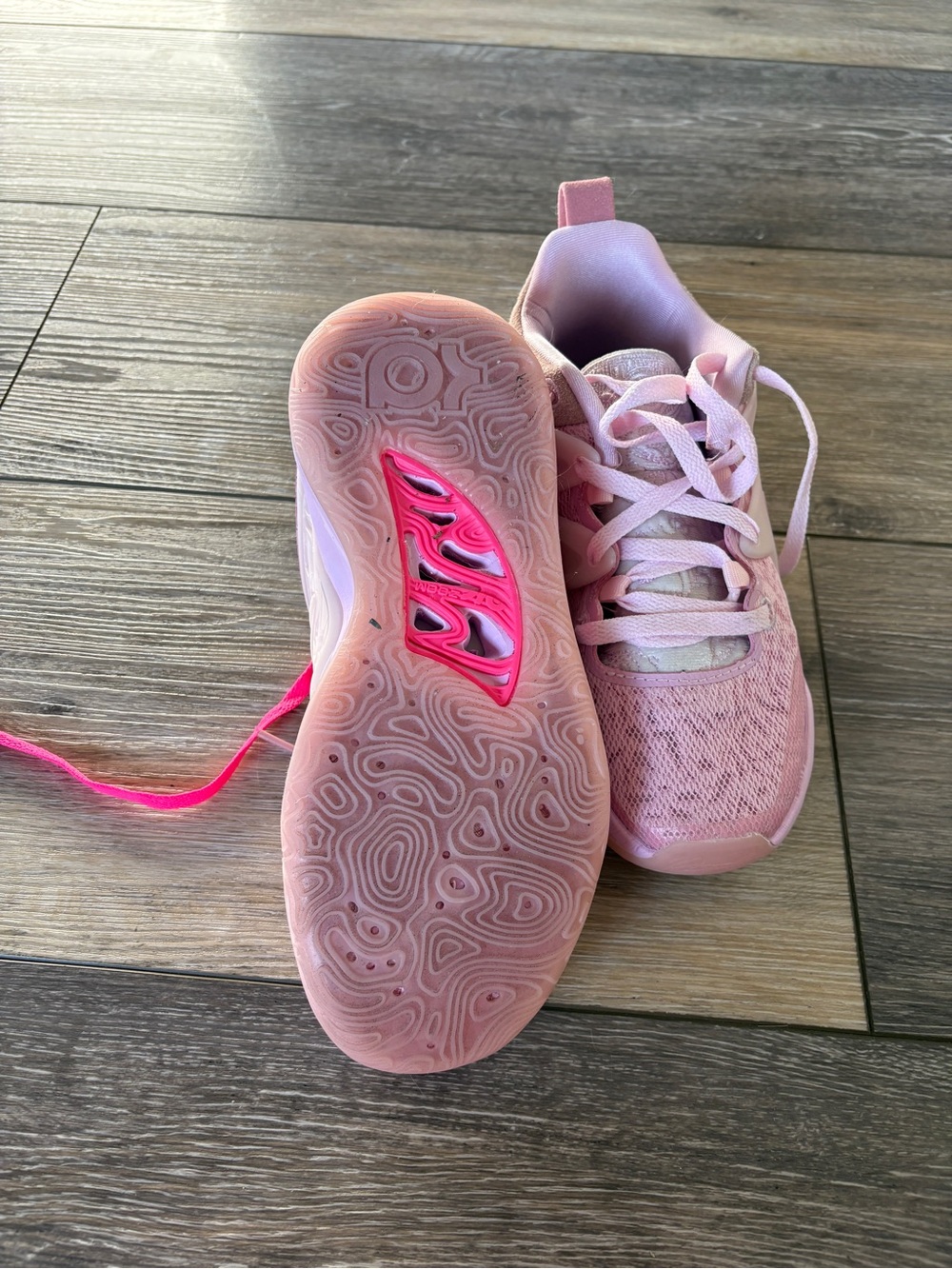 Nike KD Aunt Pearl US 7.5 Pink